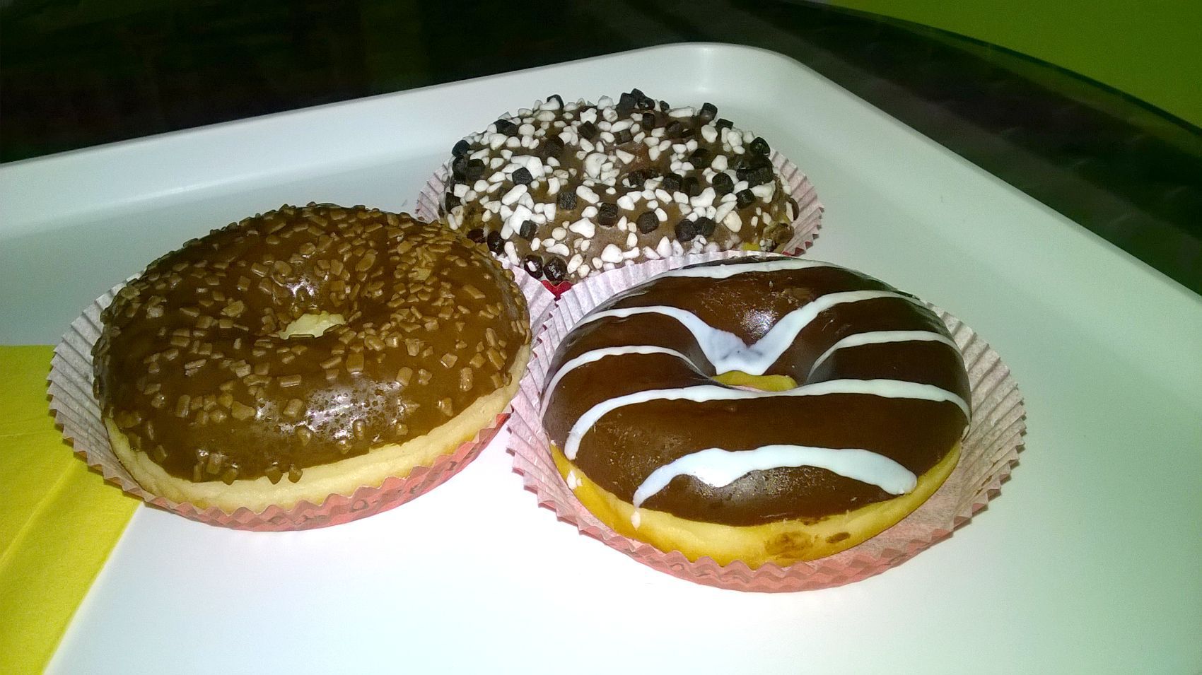 happy_donuts_brownie_belga_csokival toltott_5